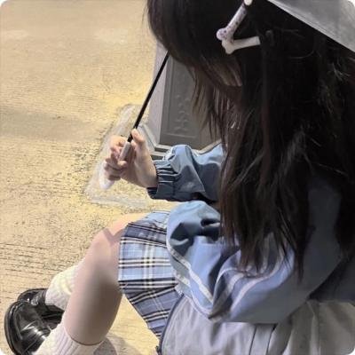雨中的女人